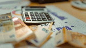 Lire la suite à propos de l’article Budget 2027 : les socialistes veulent baisser la CSG et taxer davantage les grandes fortunes